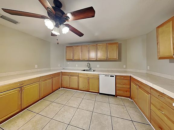 2nd image of 2411 Granada Cir E