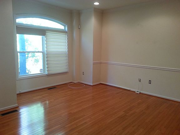 4th image of 10203 Pembroke Green Pl #79
