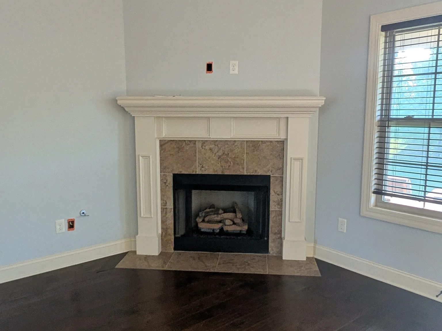 3 bed, 1587 sqft, $2,200 — Photo 4
