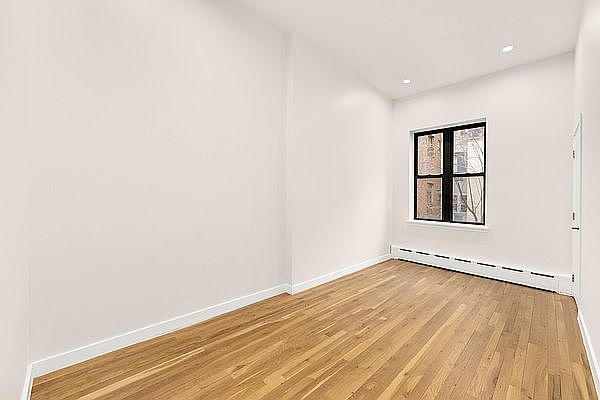 1st image of 250 W 74th St #G