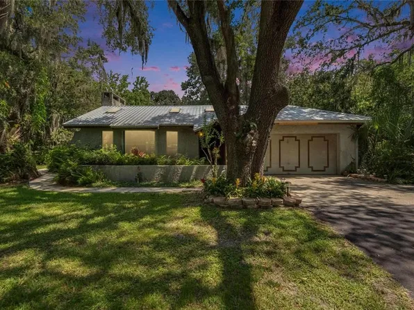 3102 E Trapnell Rd, Plant City, FL 33566