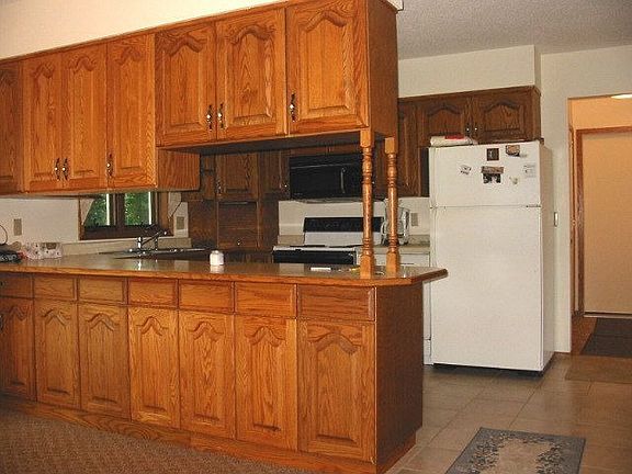 Like new kitch cabinets