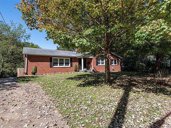 3rd image of 203 Valdese Ave