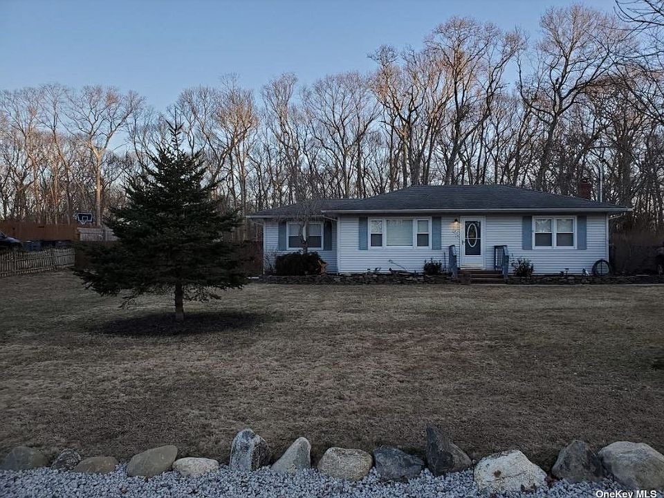 73 Shannon Boulevard, Yaphank, NY 11980 Zillow