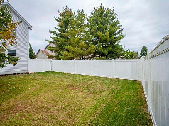 2nd image of 1000 Boyne Ct
