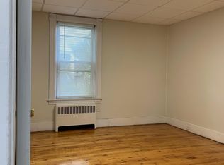 4 Chelsea St APT 2, Worcester, MA 01610