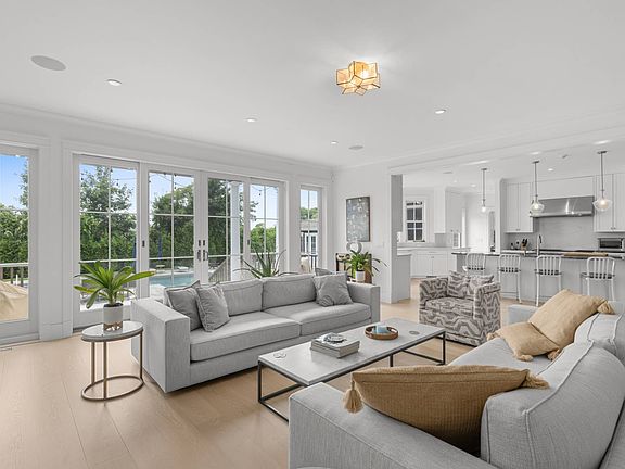 4th image of 73 Beach Ln