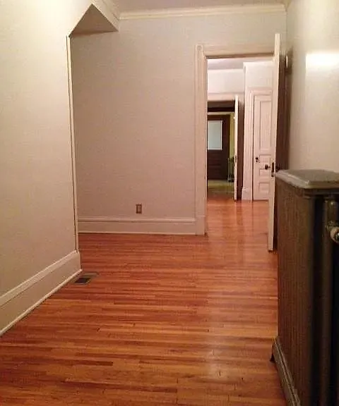 330 4th St NE #2 — Photo 4