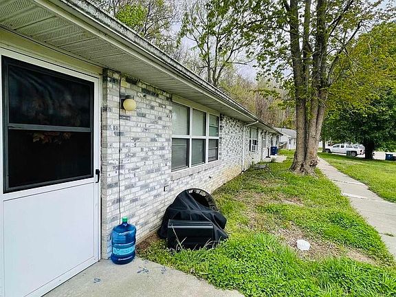 5th image of 612 E 3rd Ave