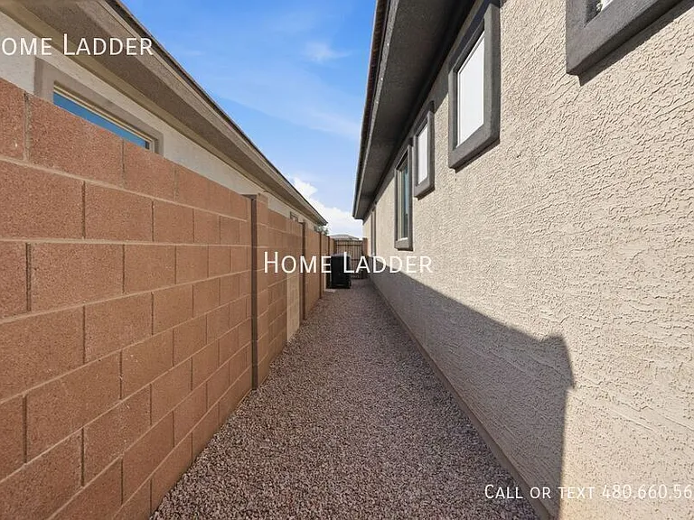 10812 E Tesla Ave — Photo 58