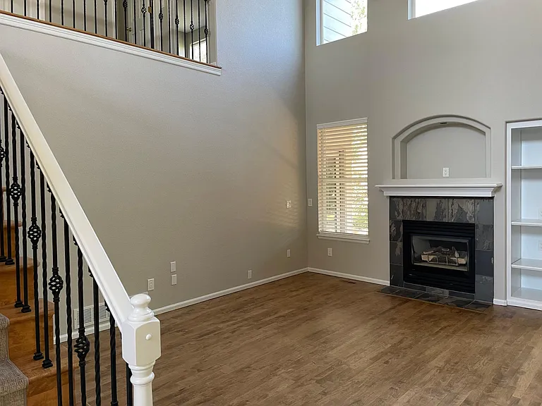 2466 W Sunset Dr — Photo 15