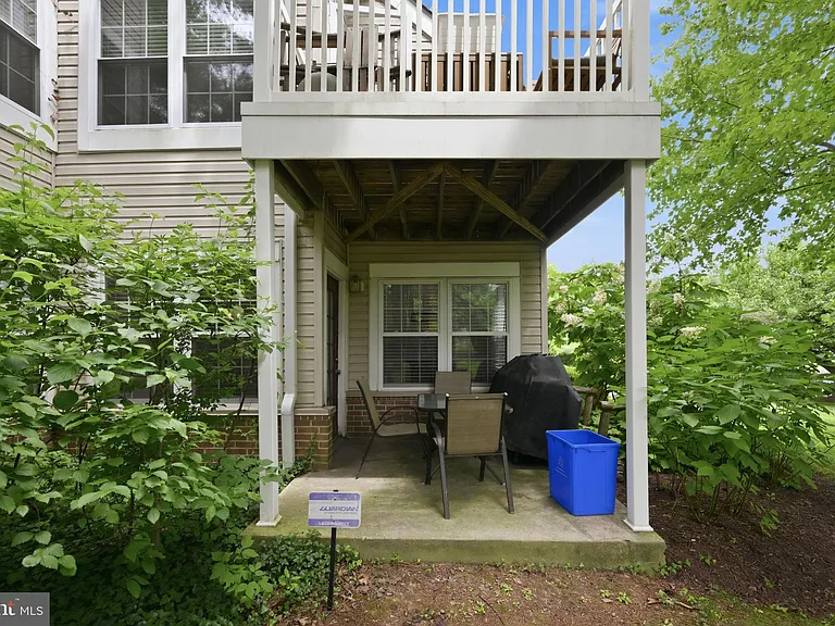 933 Hillside Lake Ter #110 — Photo 24