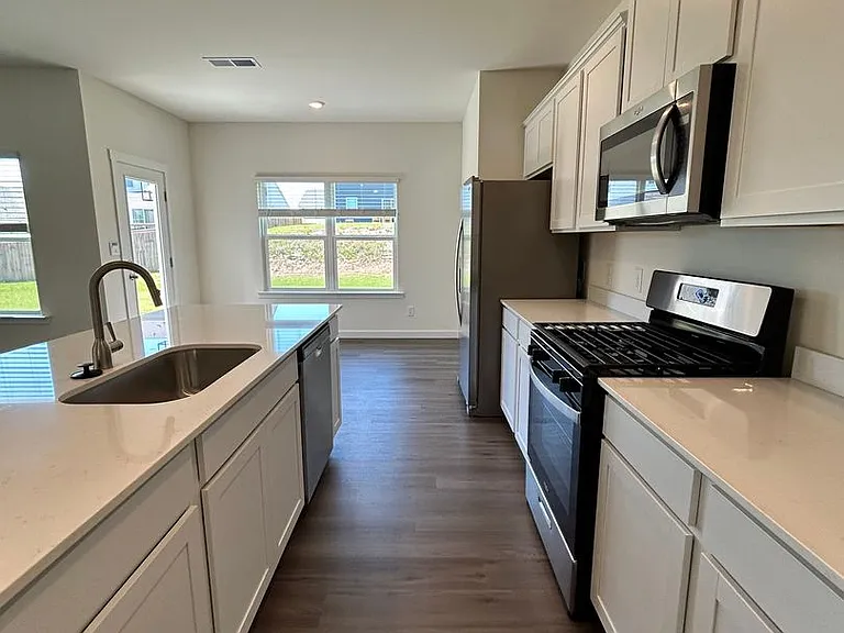 8560 Mulberry Way — Photo 7