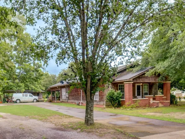 303 Airport Rd, Clanton, AL 35045
