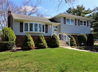74 Shady Nook Dr, Toms River, NJ 08755