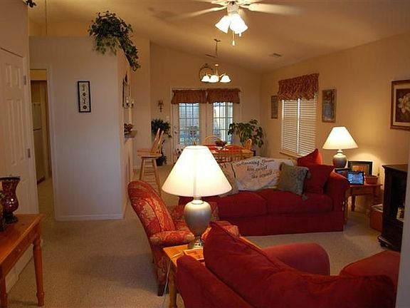 3rd image of 325 Cedar Mill Cir