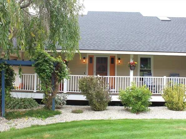 17 Michael Ln, Dudley, MA 01571