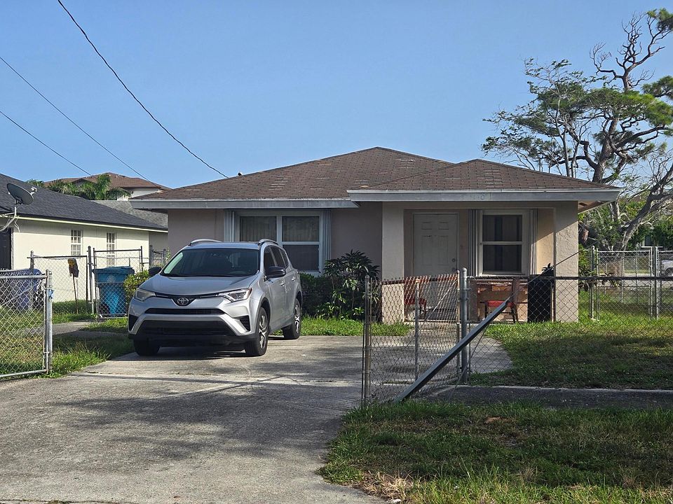 1st image of 140 NE 8th Avenue