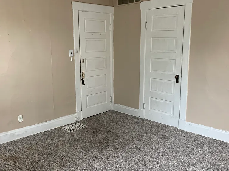 2305 Park Ave — Photo 3