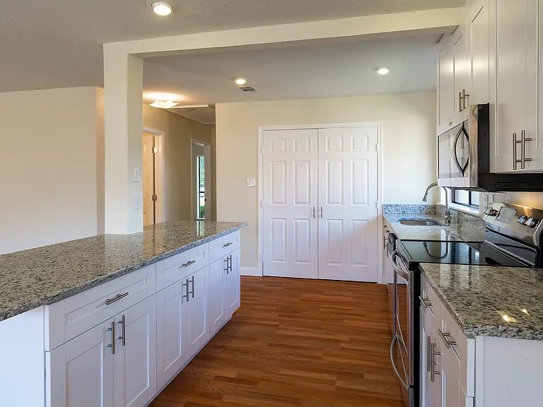 6536 Bronze Leaf Dr — Photo 7