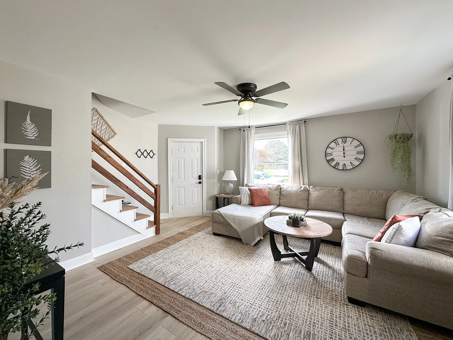 2 bed, 1000 sqft, $2,100 — Photo 4