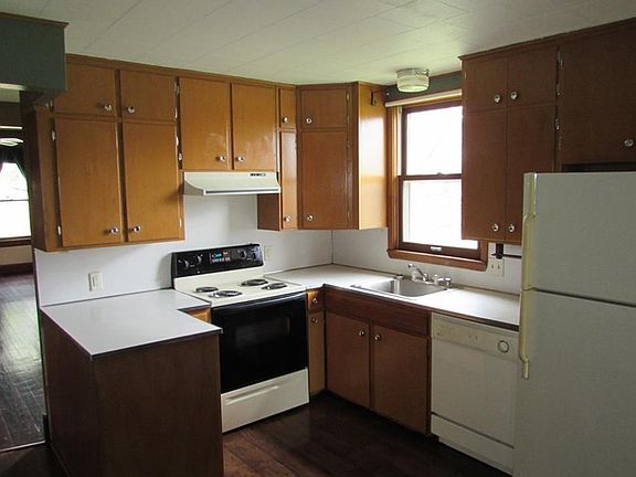 5th image of 1302 E Marion St
