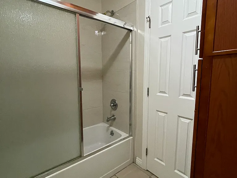 7261 Amigo Ave #10, Reseda, CA 91335 — Photo 7