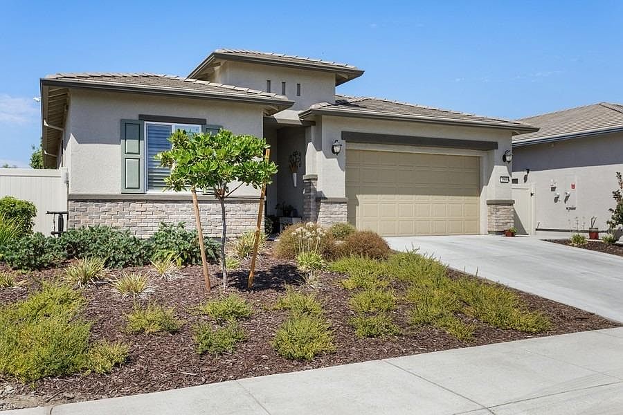 1st image of 293 Suez Canal Ln