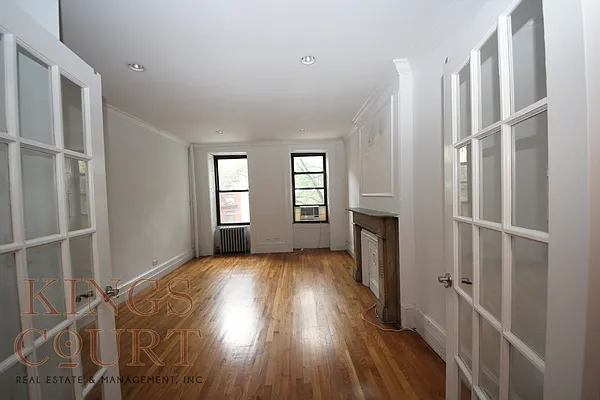 Rented by Kings Court Real Estate | media 35