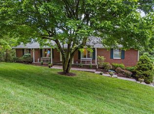 108 Charmont Dr, Radford, VA 24141