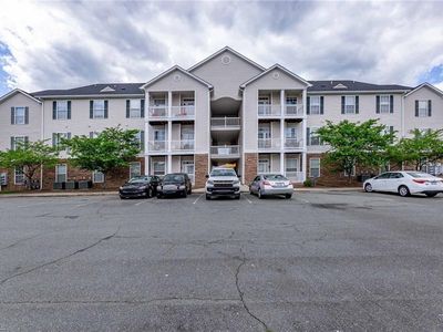 3031 Winston Dr APT 302, Burlington, NC, 27215