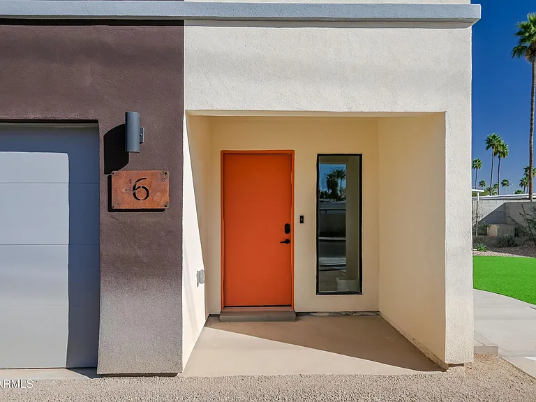 2502 E Paradise Ln #2 — Photo 5