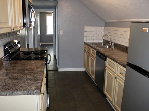 5th image of 425 N Morse Ave #3