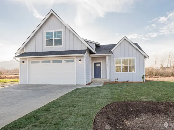 310 Daybreak Lane, Nooksack, WA 98276