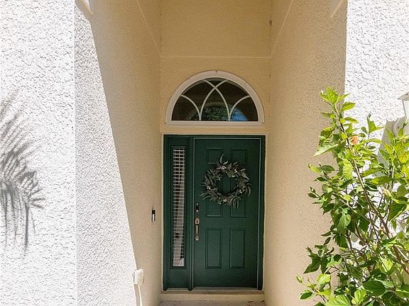 3rd image of 7967R Camden Woods Dr