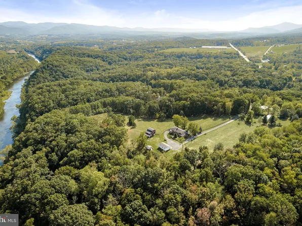 227 N View Dr, Stanley, VA 22851