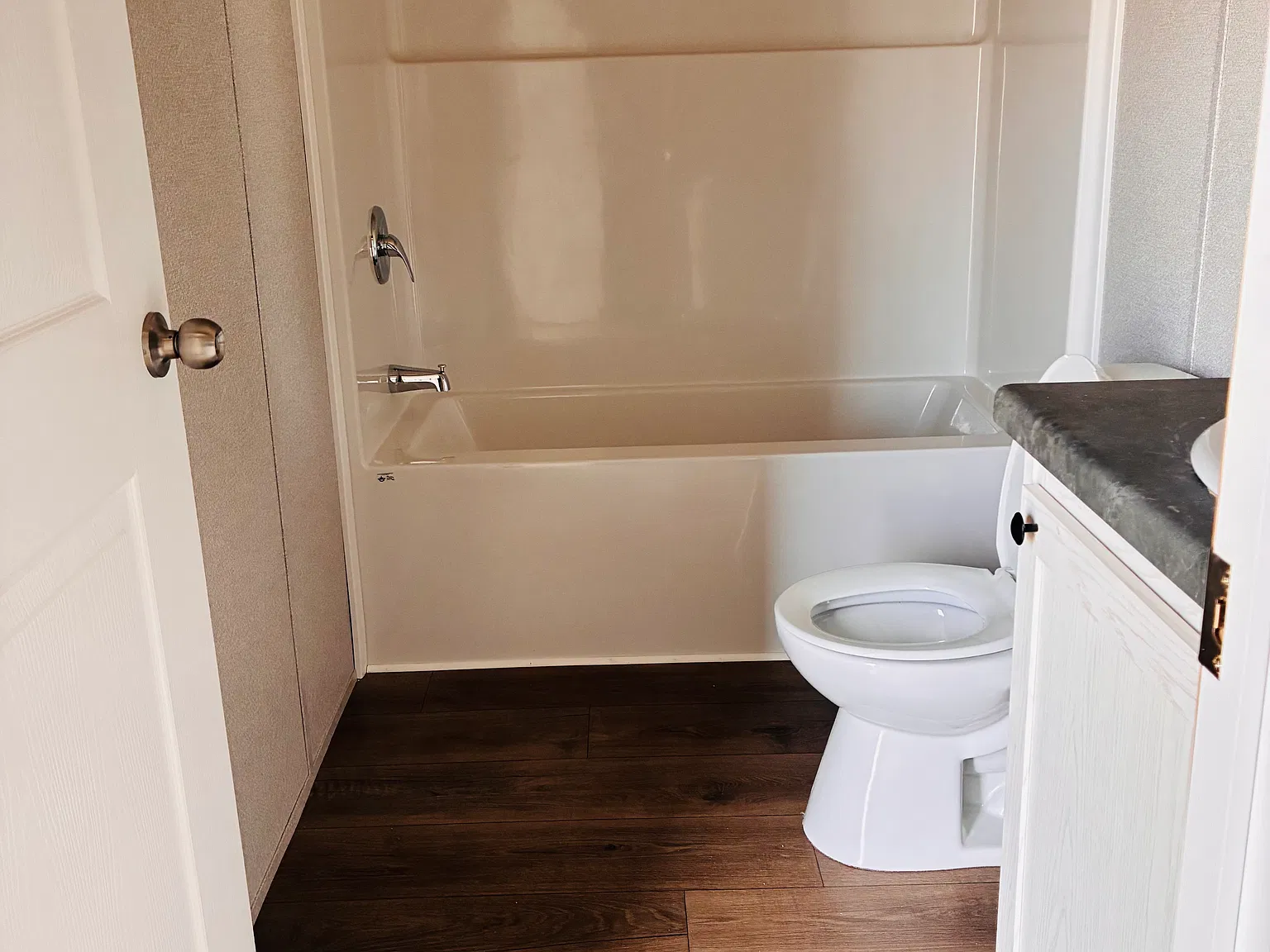 2 bed, 1456 sqft, $1,225 — Photo 4