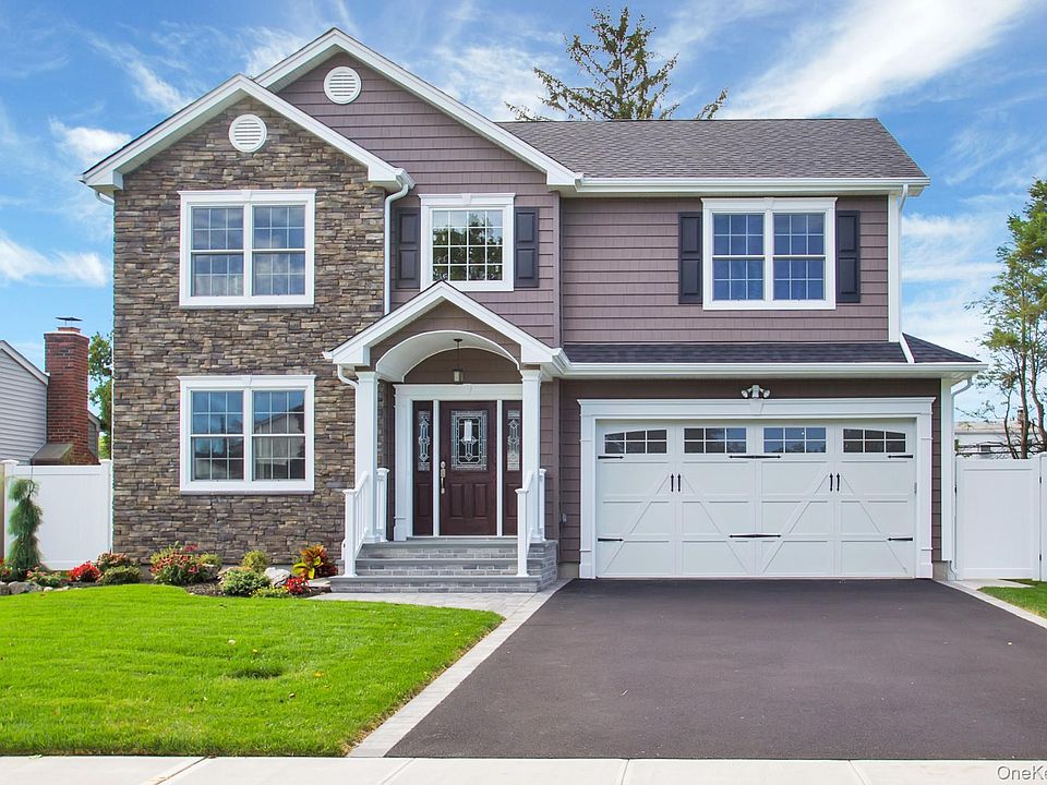 1st image of 17 Vera Avenue