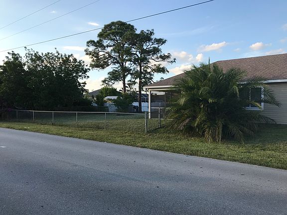 3rd image of 27436 Dortch Ave