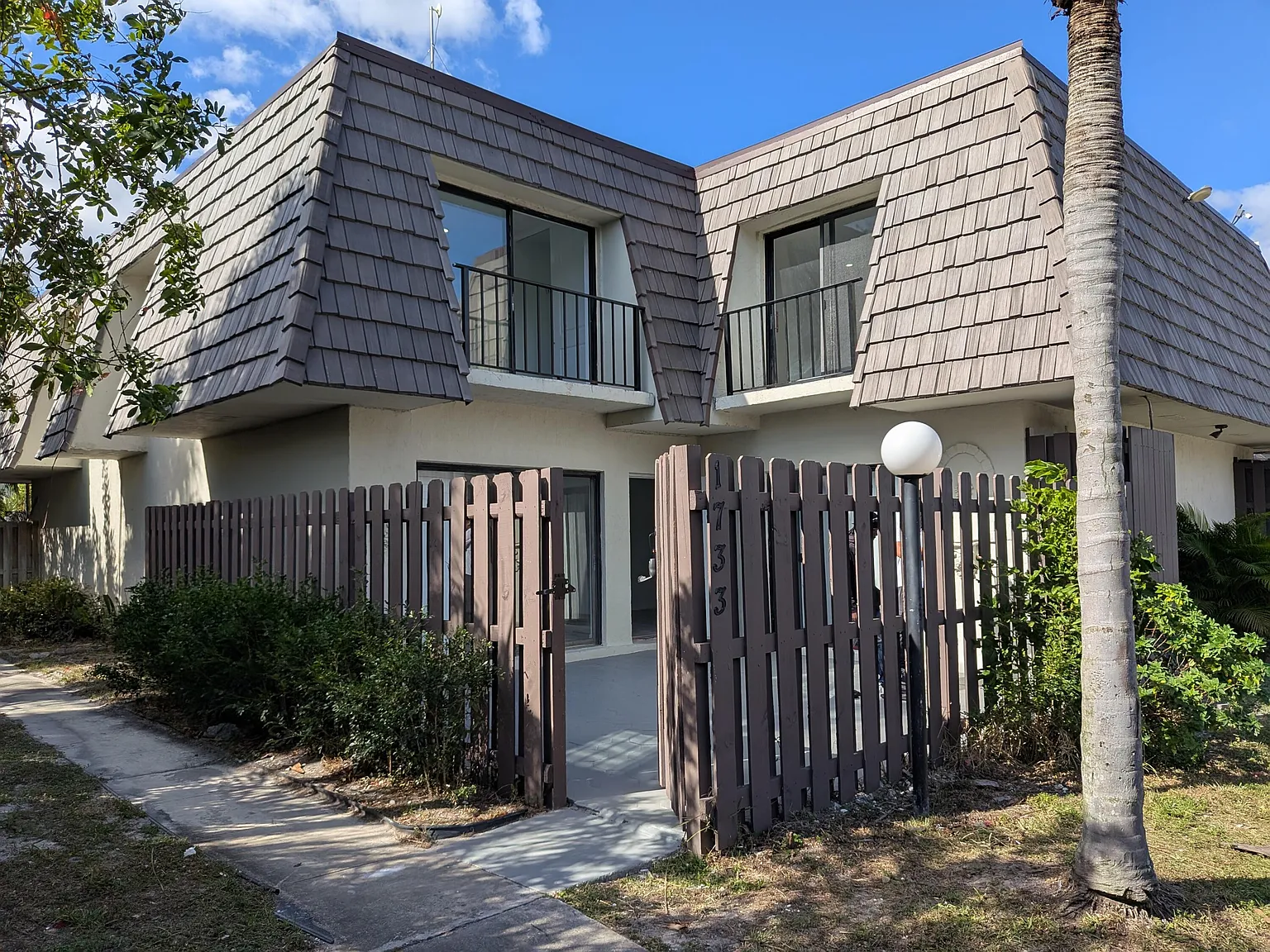 3 bed, 2.5 bath, 2682 sqft, $2,725 — Photo 1