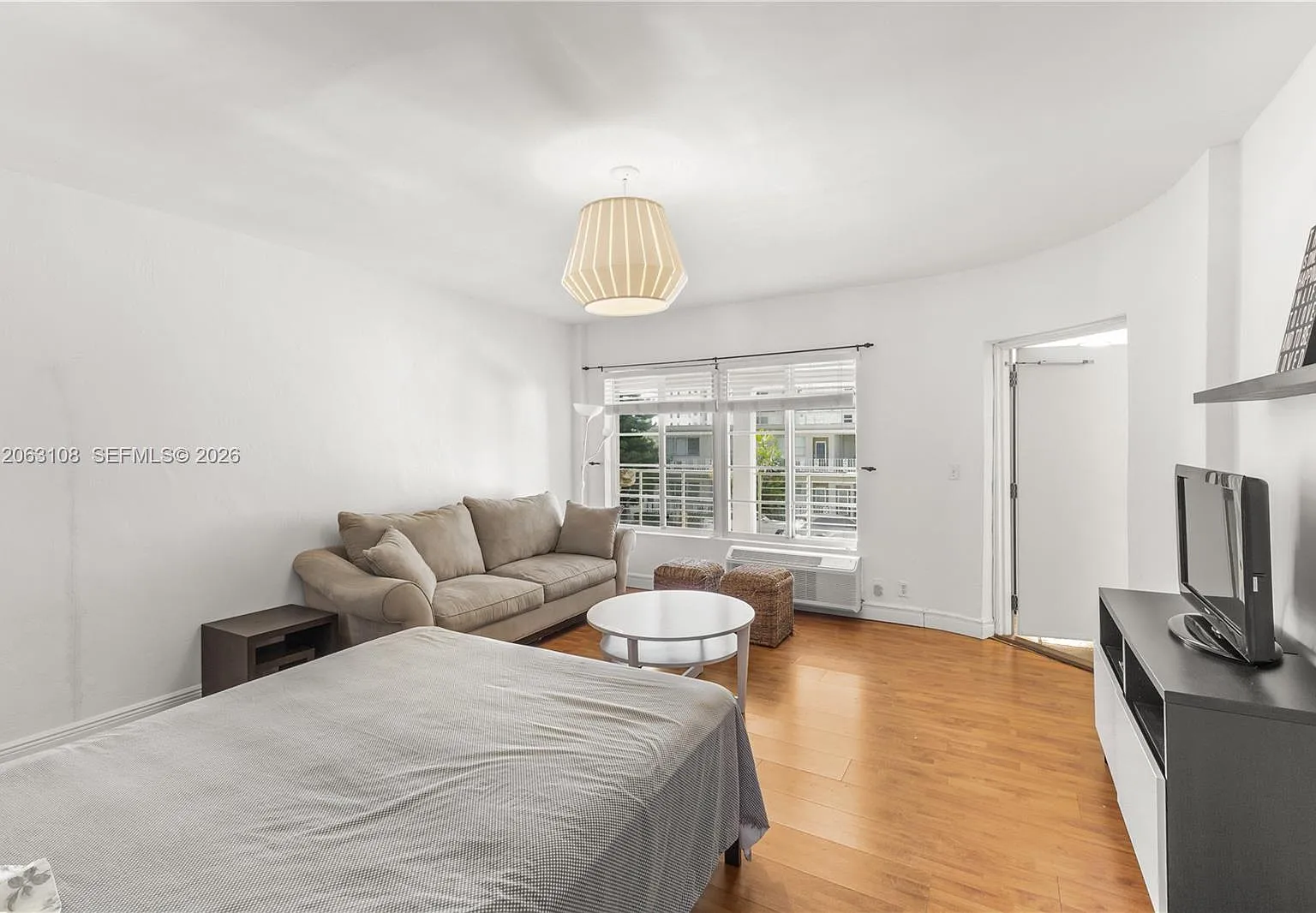 Ken Mae Garden Condo — Photo 2