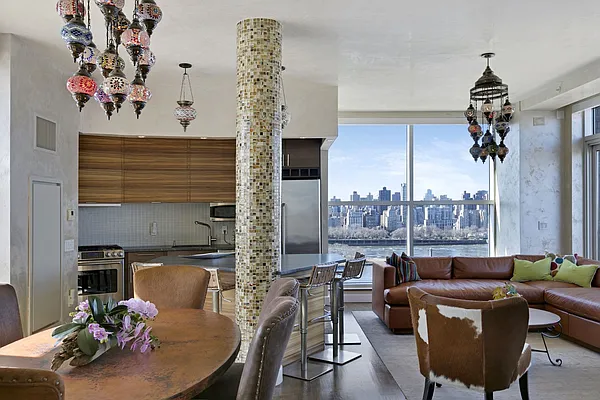 Sold by Compass | media 6