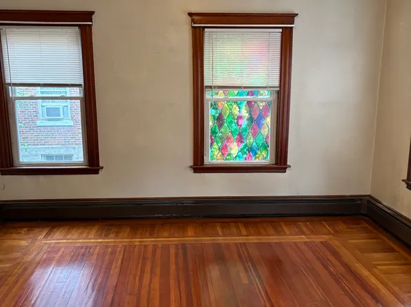208 Lafayette St, Salem, MA 01970
