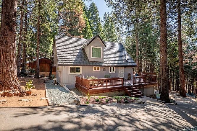 1st image of 4411 Lakeridge Dr