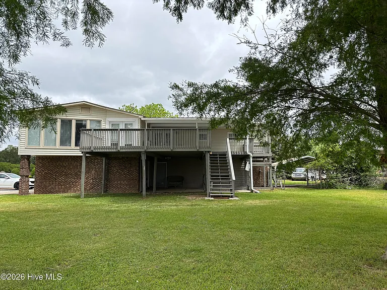 12 Blackbird Ln — Photo 3
