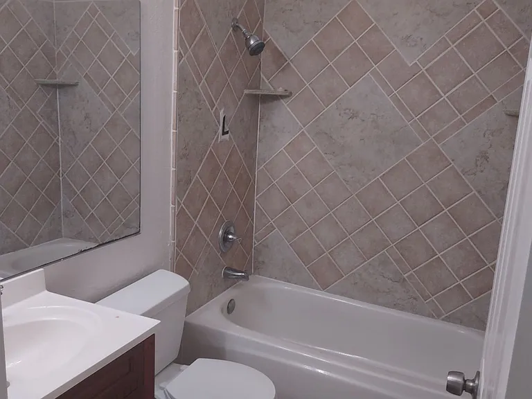 4111 Ozro Ct — Photo 20