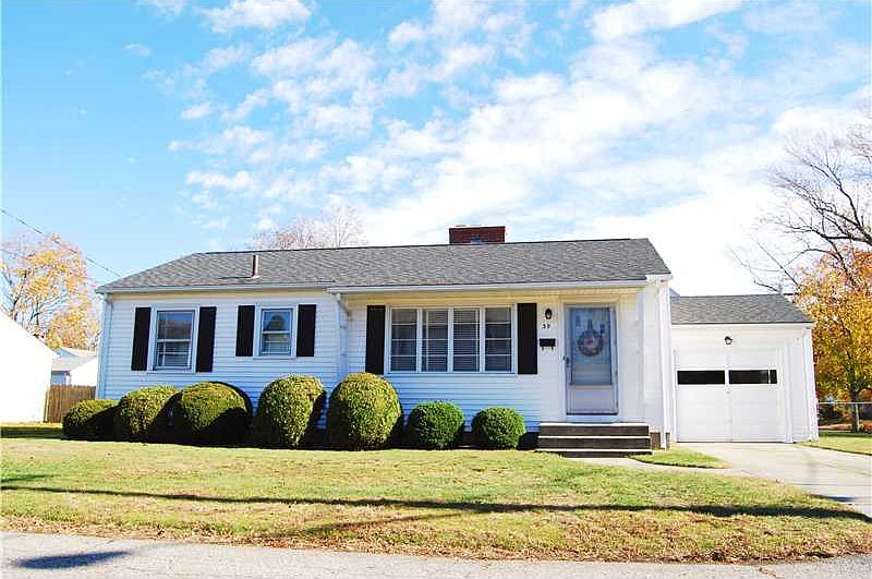 1st image of 39 Weeden Ave