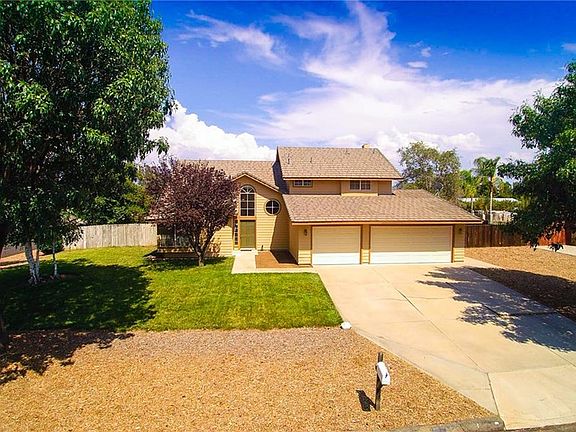 4th image of 33100 Bellamy Ln