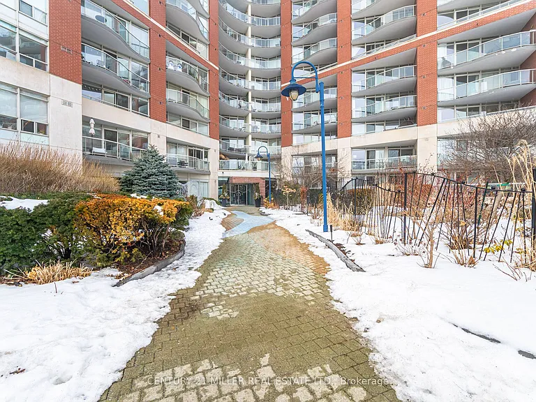 550 Queens Quay W #318 — Photo 2