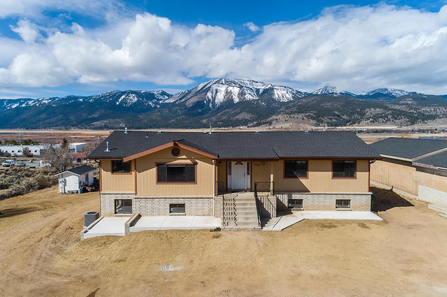 1335 Brenda Way photo 1